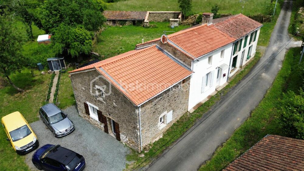Charmante maison en pierre rénovée de 126 m² de type T5
