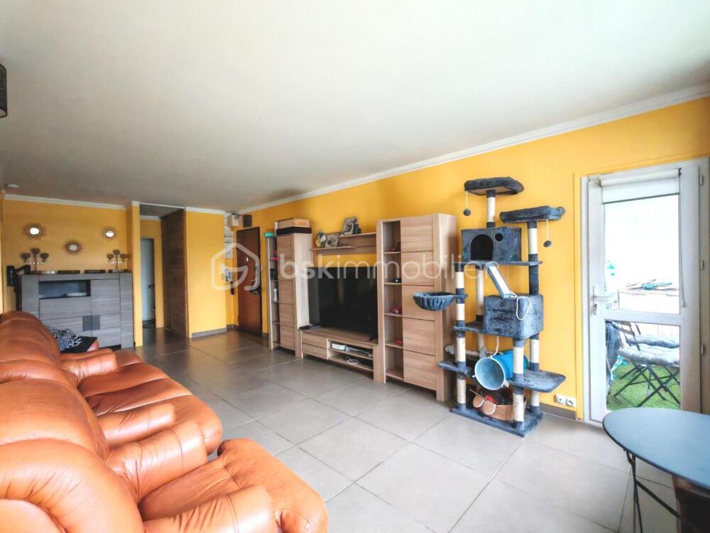Appartement lumineux T4 avec balcon, place de parking et cave