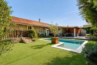  Propriété/château à vendre 10 pièces 364 m²
