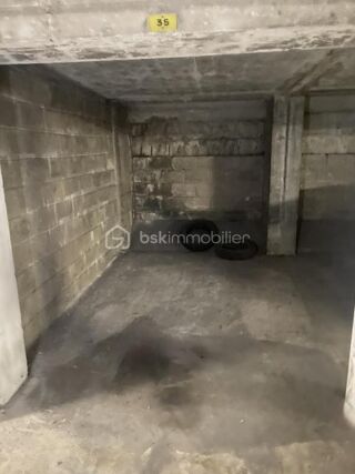  Parking / Garage � vendre 