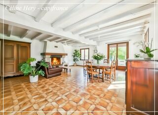  Villa � vendre 8 pi�ces 220 m�