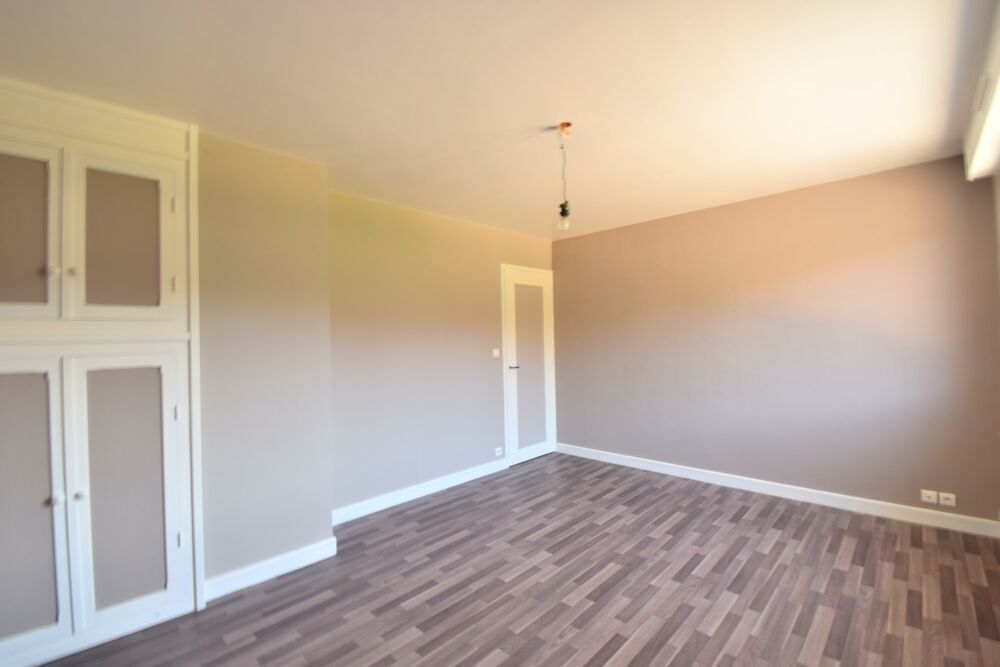 Vente Maison Nettancourt – Maison de campagne 132 m², grand garage et cour privative Nettancourt
