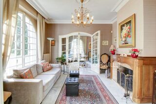  Maison à vendre 8 pièces 215 m²