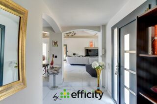  Villa à vendre 6 pièces 183 m²