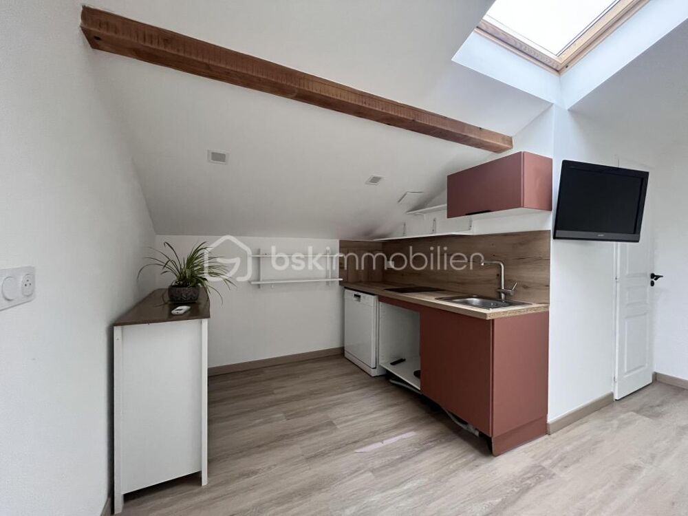 AIX-LES-BAINS Quartier Saint-Simond  T2 avec terrasse et parking privatif