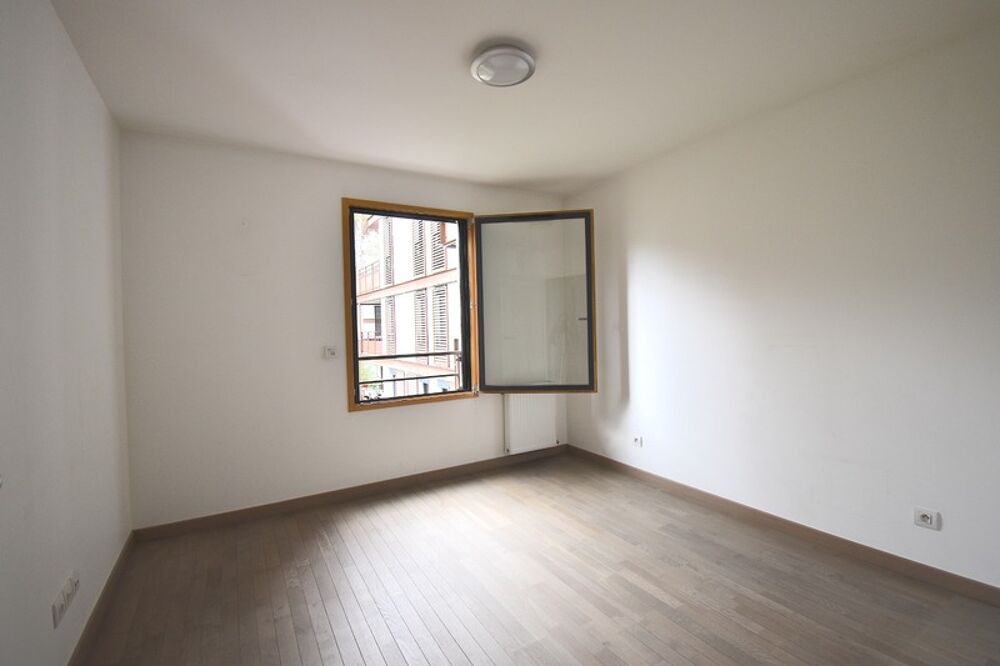 Vente Appartement Appartement T3 de 72m² avec garage dans résidence récente Tassin la demi lune