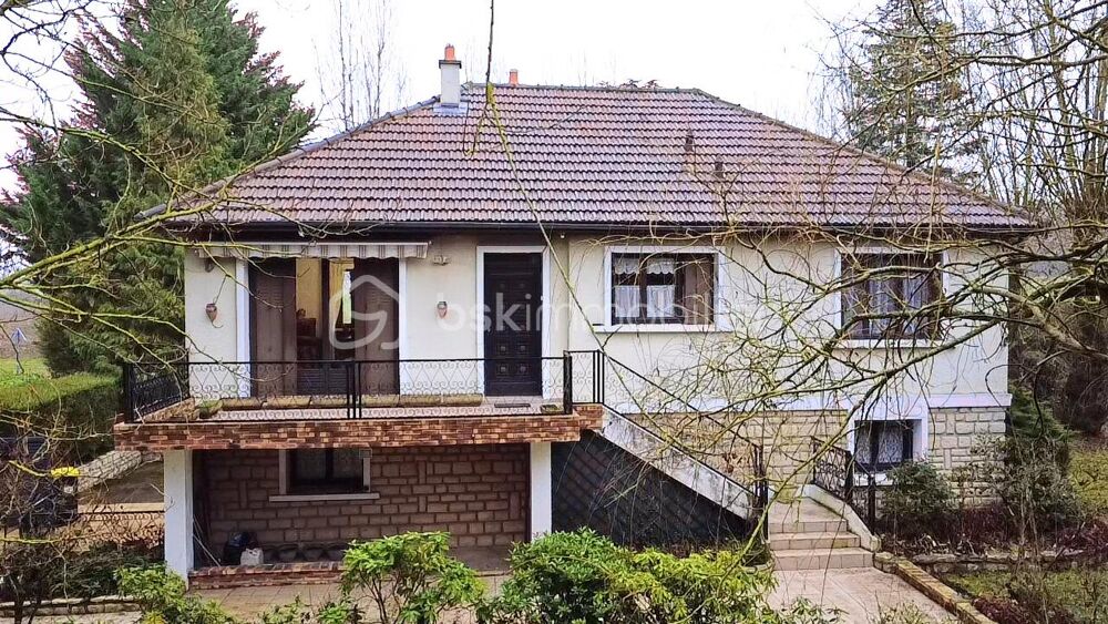 Maison familiale édifiée sur une parcelle de 1780m2