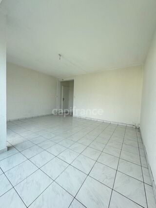  Appartement  vendre 4 pices 76 m