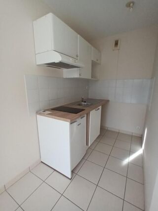  Appartement à louer 2 pièces 33 m²
