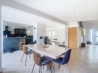  Maison � vendre 7 pi�ces 180 m�