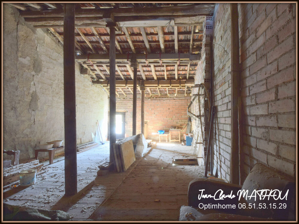 Vente Maison A vendre Maison 130 m2 � r�nover sur un terrain constructible d'environ 700 m2 - 11320 Labastide d anjou