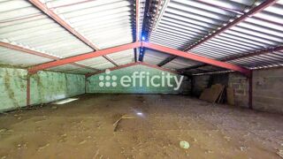  Parking / Garage à vendre 250 m²