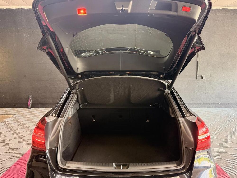 Classe GLA 250 4Matic (156.946) AMG LINE 2019 occasion 73000 Chambery