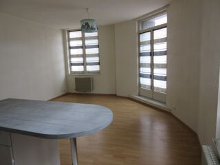  Appartement à louer 3 pièces 58 m²