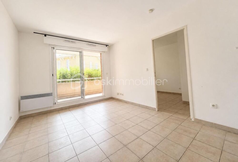 Vente Appartement Coup de cœur assuré / T2 avec terrasse et jardin privatif Marseille 9