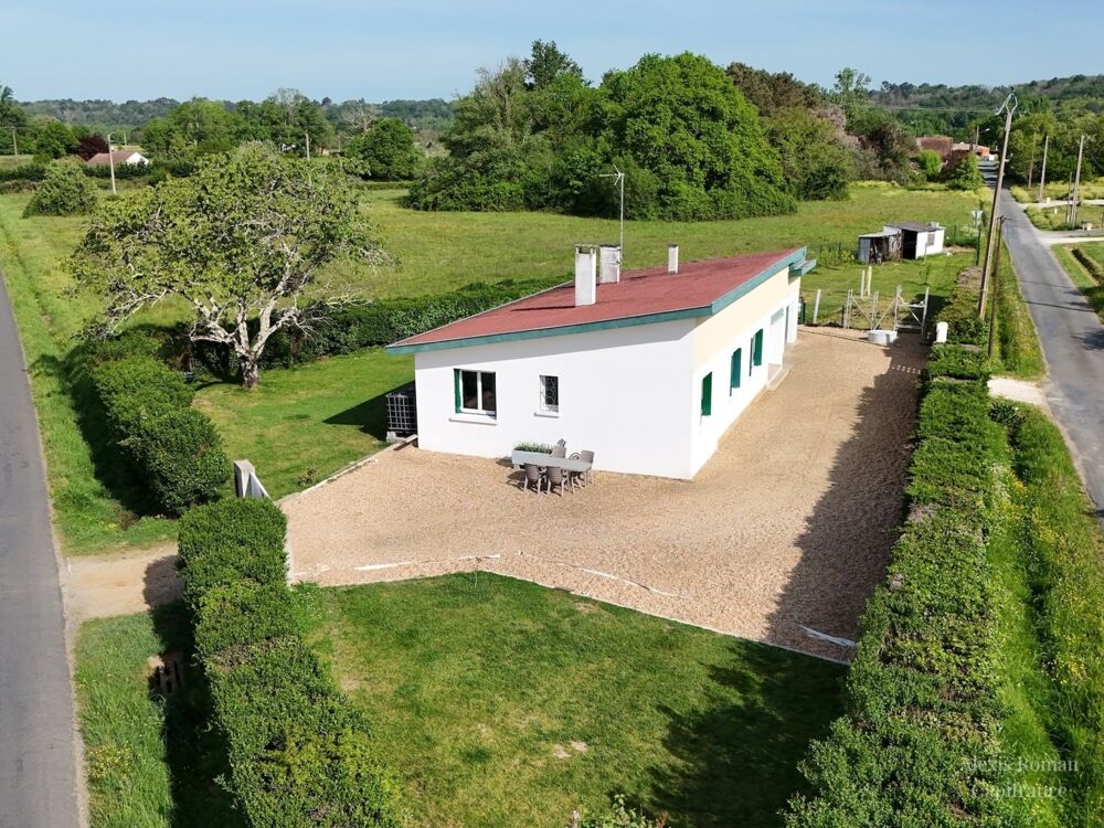 Maison de plain-pied 105 m² + double garage  env. 155 m² utiles  terrain 1 533 m²  proche commodités