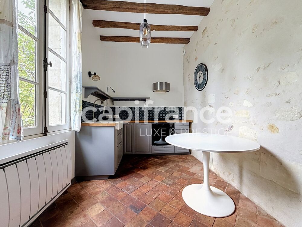 Appartement 167 m2 avec rez-de-jardin et parking, tout proche de Tours