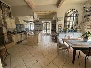  Propri�t�/ch�teau � vendre 8 pi�ces 597 m�