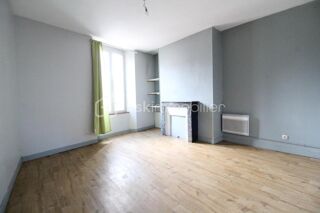  Immeuble à vendre 10 pièces 200 m²