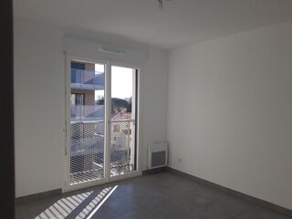  Appartement à louer 2 pièces 45 m²