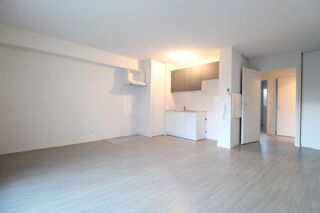  Appartement à louer 3 pièces 56 m²
