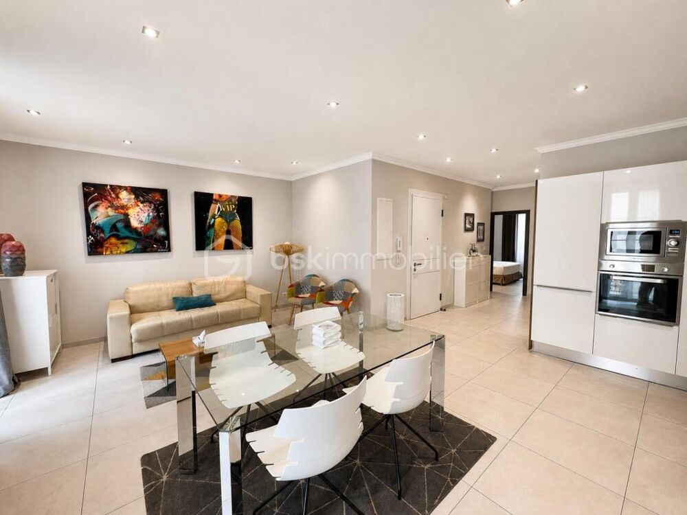 Vente Appartement CANNES CENTRE -  APPARTEMENT 3 PIECES - 68M² - 3 MIN A PIED RUE D'ANTIBES ET RUE HOCHE Cannes