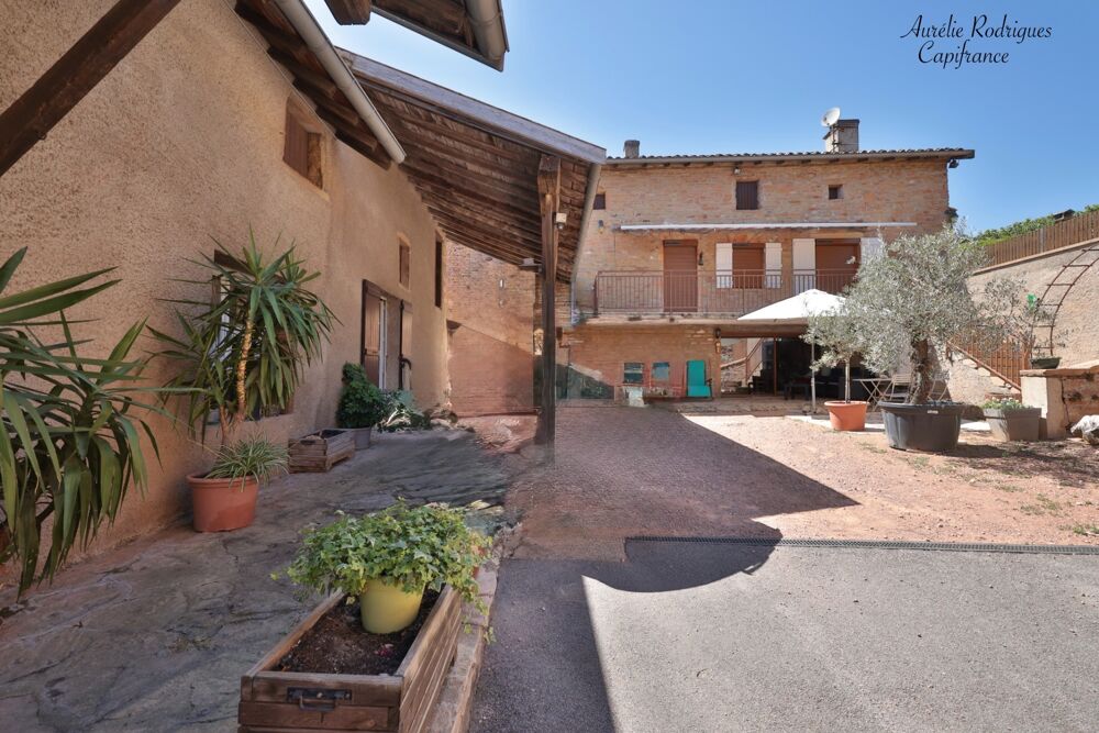 Maison à vendre 8 pièces VERGISSON (71)