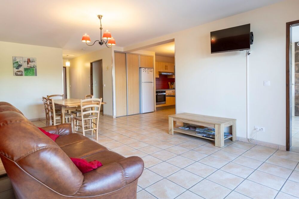 Location Maison Maison de 240m2 à louer sur Beauvoir-de-Marc Beauvoir de marc