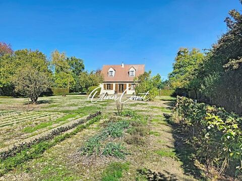   À 8 minutes de Nogent-le-Rotrou - Maison 4 chambres sur plus de 2 000 m² de terrain clos Maison - 5 pièce(s) - 102 m²