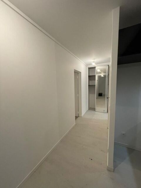  Appartement � louer 4 pi�ces 81 m�