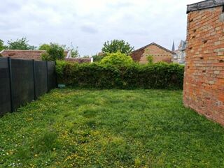  Appartement à louer 4 pièces 99 m²