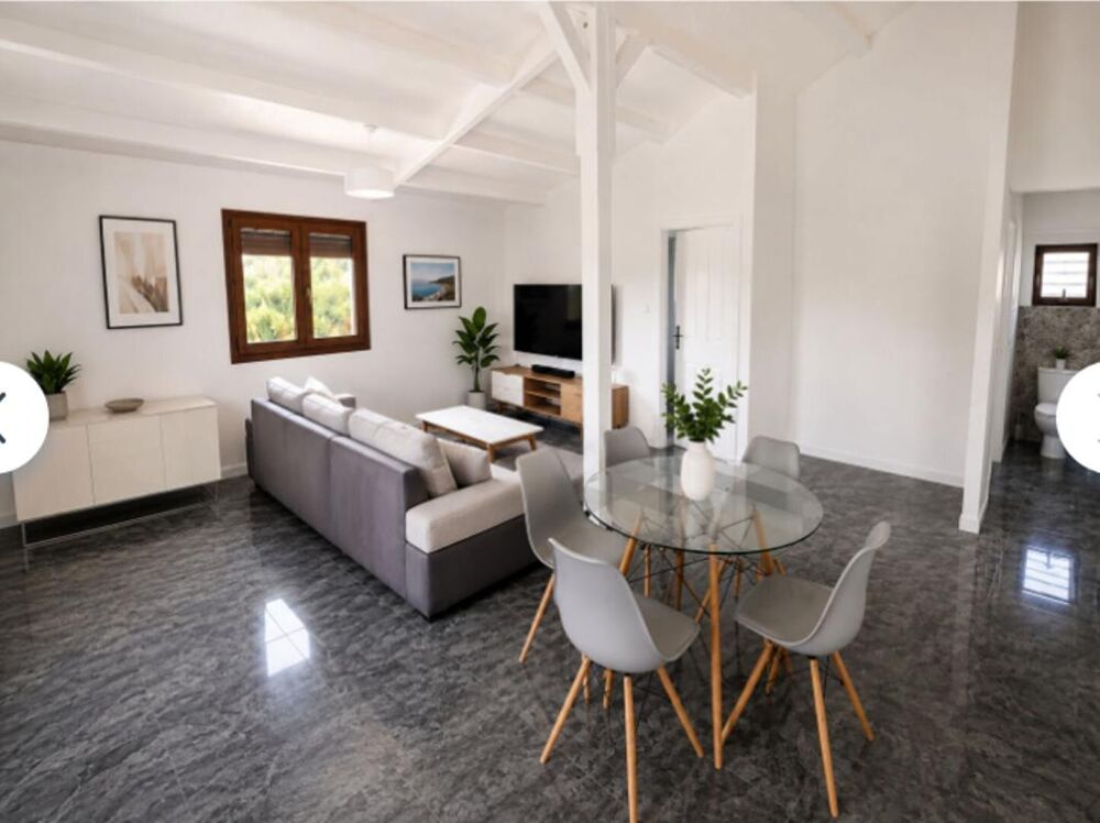 Vente Villa Villa T4 78 m2 de plain-pied avec piscine au Lamentin Lamentin
