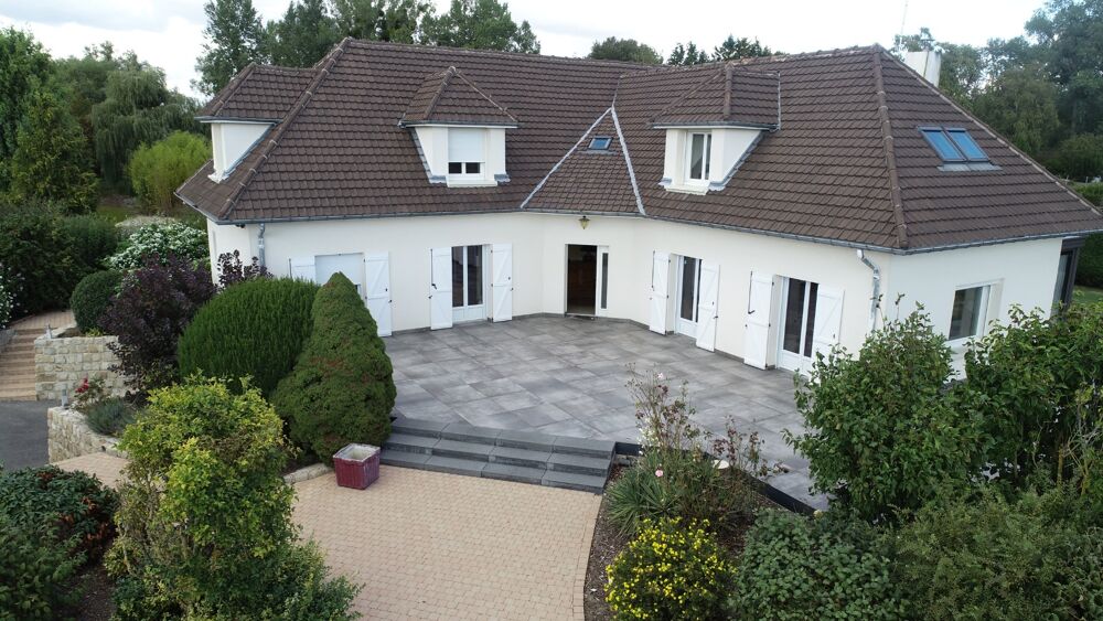 Vente Maison LAON (02) à vendre propriété d'exeption de 330 m2 et son terrain de 9000 m2 Laon