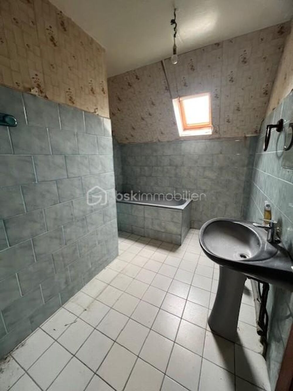 Vente Maison MAISON INDIVIDUELLE 165 m² - 5 CHAMBRES - GARAGE - SOUS-SOL - 718m2 TERRAIN Bretigny sur orge