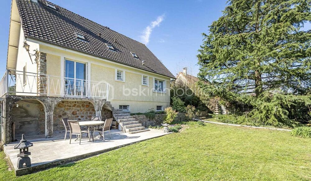 Vente Propriété/Château DEMEURE FAMILIALE D'EXCEPTION AU CŒUR DE COURCOURONNES Une bâtisse environ 190m2 habitable sur un écrin de verdure de 3 000 m² Courcouronnes