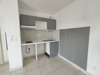  Appartement à louer 2 pièces 45 m²