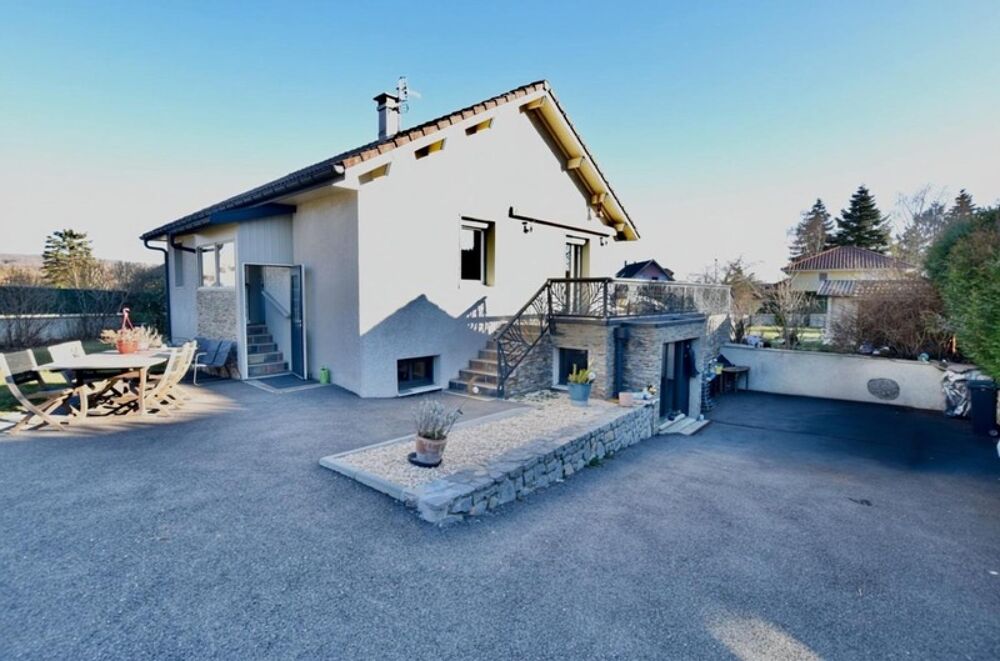 Vente Maison CESSY (01) Maison à vendre 6 pièces 181 m² - Terrain 980 m² - Quartier résidentiel - Cessy
