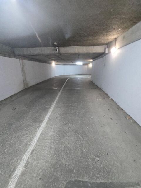  Parking / Garage  louer 1 pice 14 m