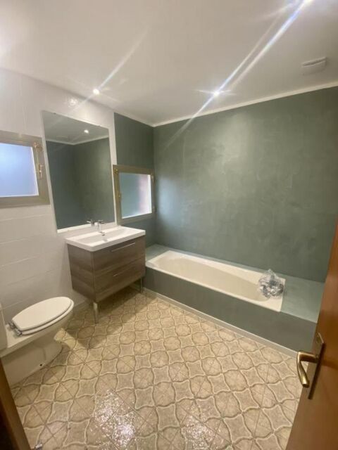  Appartement  louer 5 pices 129 m