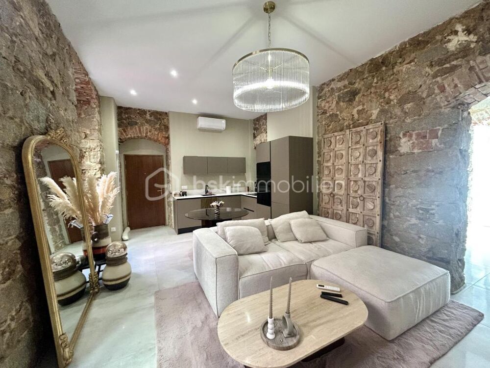 Vente Appartement AJACCIO HYPER-CENTRE – SUPERBE T2 ATYPIQUE DE 51 M² - LE CHARME DES VIEILLES PIERRES, L'ÉLÉGANCE DE L'ONYX ROSE Ajaccio