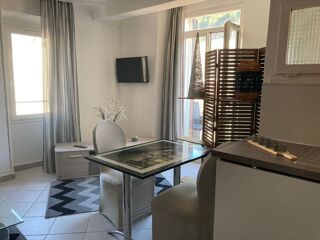  Appartement à louer 2 pièces 50 m²