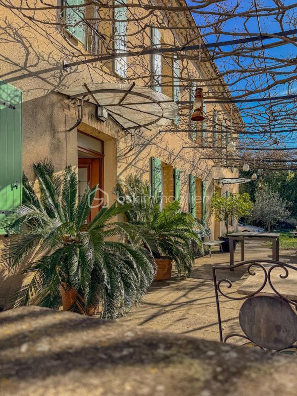 MAS PROVENÇAL au calme, beaucoup de cachet