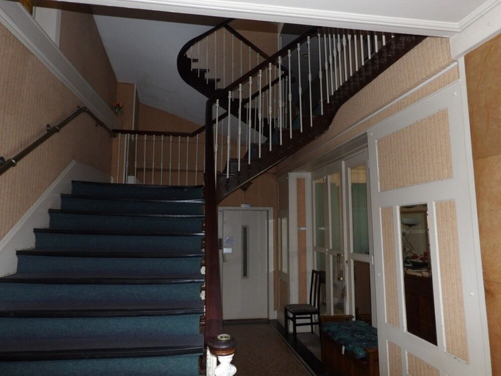 Vente Immeuble Immeuble à vendre NERIS LES BAINS (03) Neris les bains