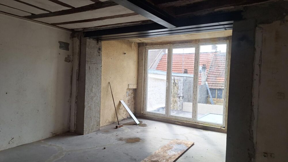 Appartement 1 pièce(s) 31 m2 au 1er étage A Rénover