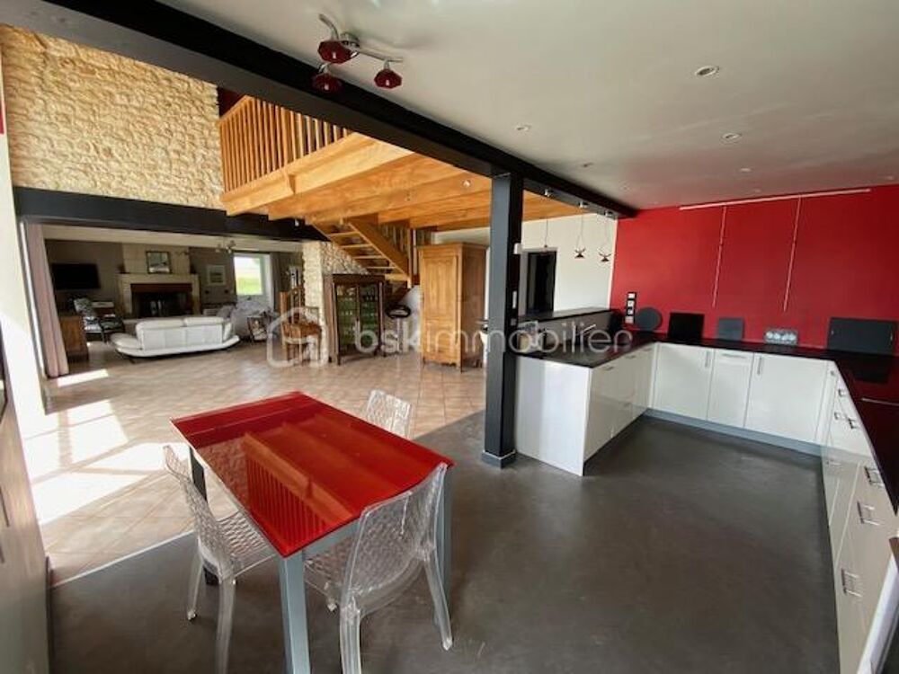 Vente Maison Propriété en pierre 6 pièces, 190 m2 Balanzac