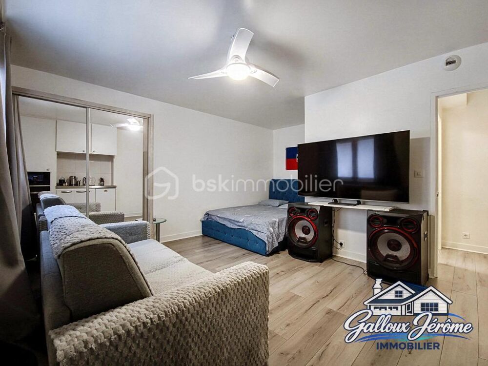 STUDIO 24,34 M²  CENTRE-VILLE DE GOUSSAINVILLE  STATIONNEMENT PRIVATIF SÉCURISÉ