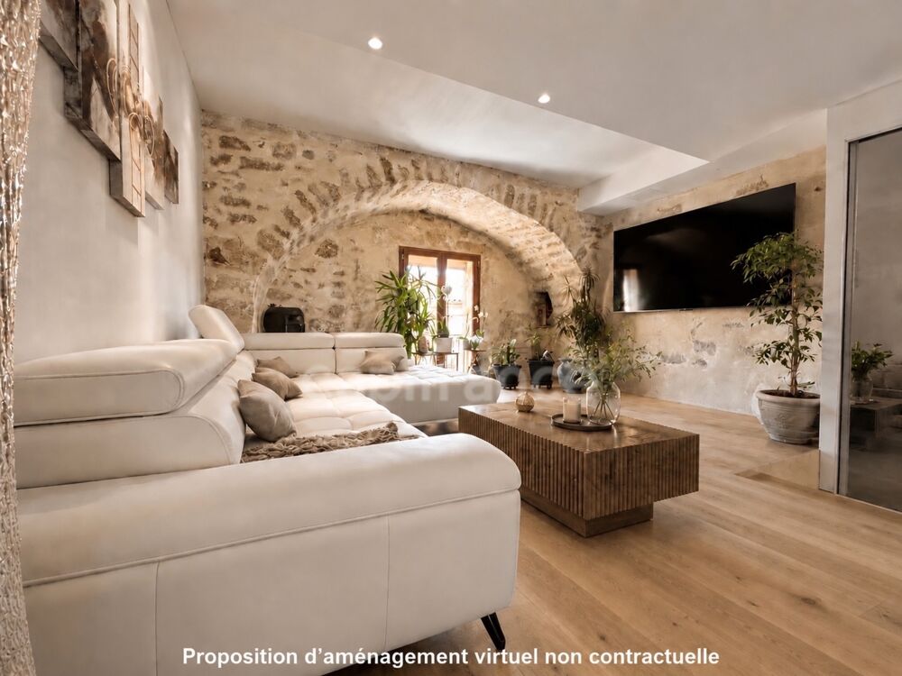 GIGEAN(34), À VENDRE MAISON DE VILLAGE RÉNOVÉE P4, SURFACE TOTALE 126 m2, TERRASSE 10 m2, GARAGE 26 m2, CENTRE VILLE