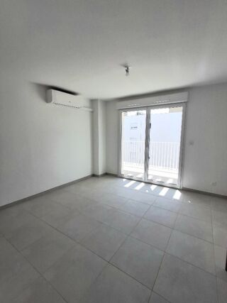  Appartement à louer 1 pièce 27 m²