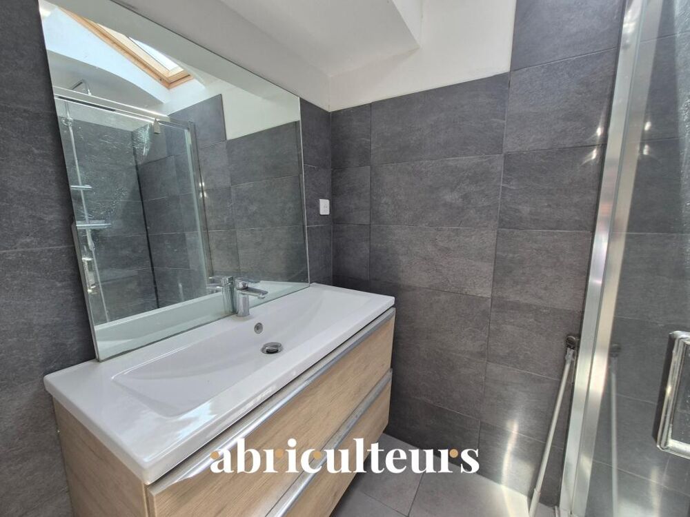Vente Maison Maison à rénover de avec un appartement indépendant à Jarnac (16200) Jarnac