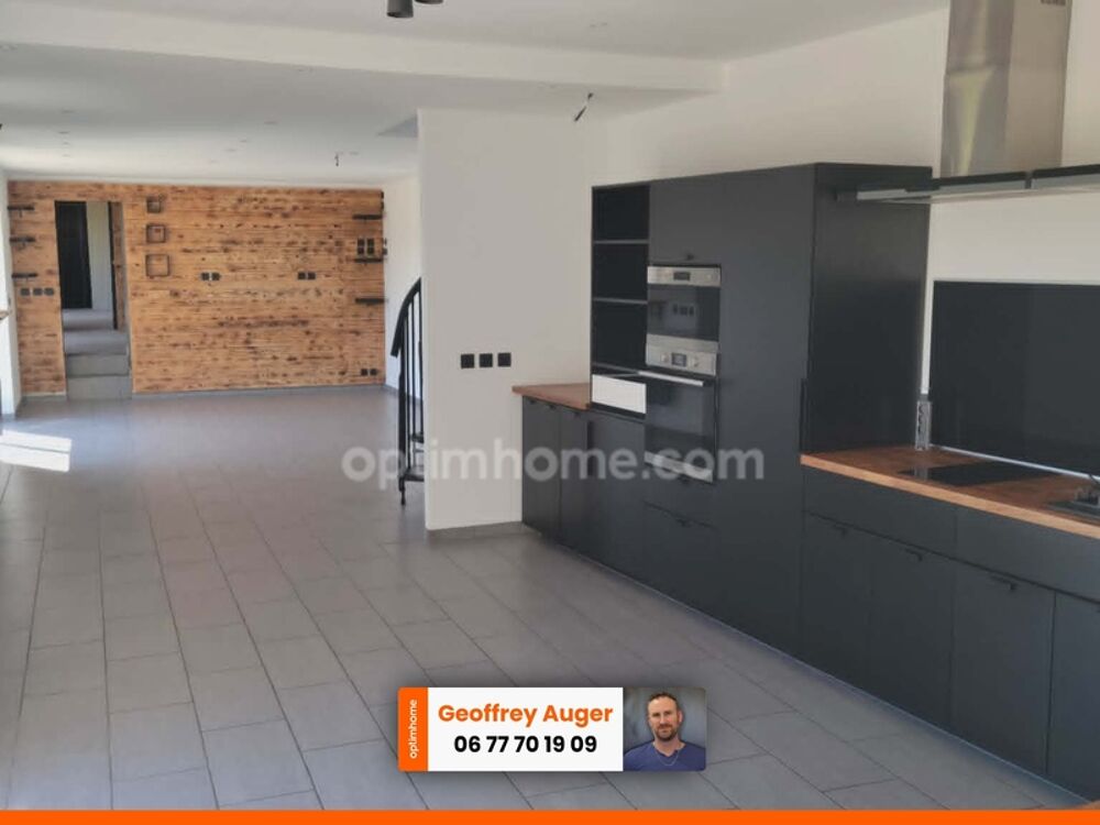 Superbe longère rénovée de 214m² LOUDUN (86)